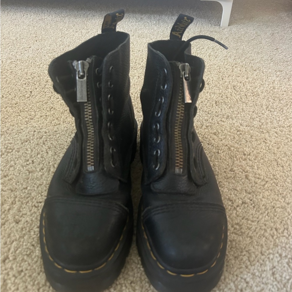 Dr.Martens Black Leather Boots with Zipper